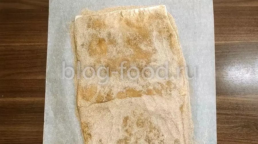 Яблочный штрудель на готовом тесте