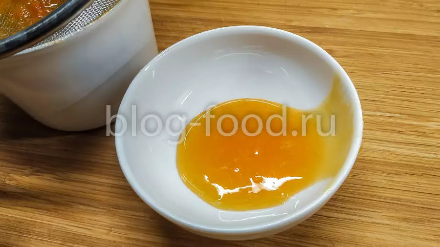 Творожный пирог с персиками
