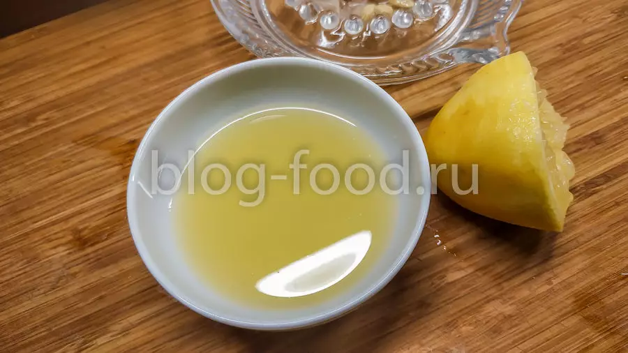 Творожный пирог с персиками