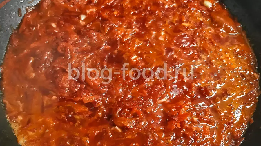 Борщ с маринованными грибами