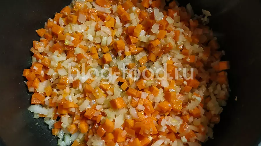 Грузинский куриный суп с кукурузной крупой