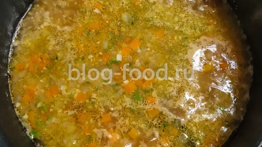 Грузинский куриный суп с кукурузной крупой