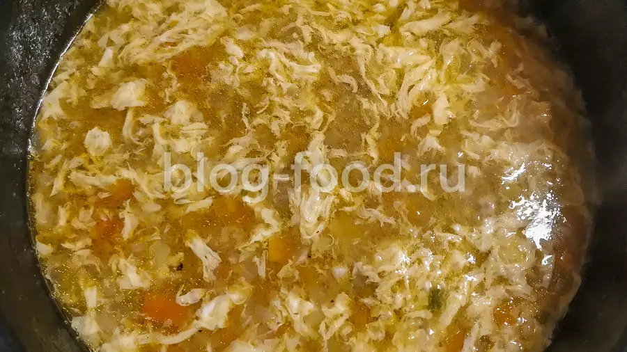 Грузинский куриный суп с кукурузной крупой