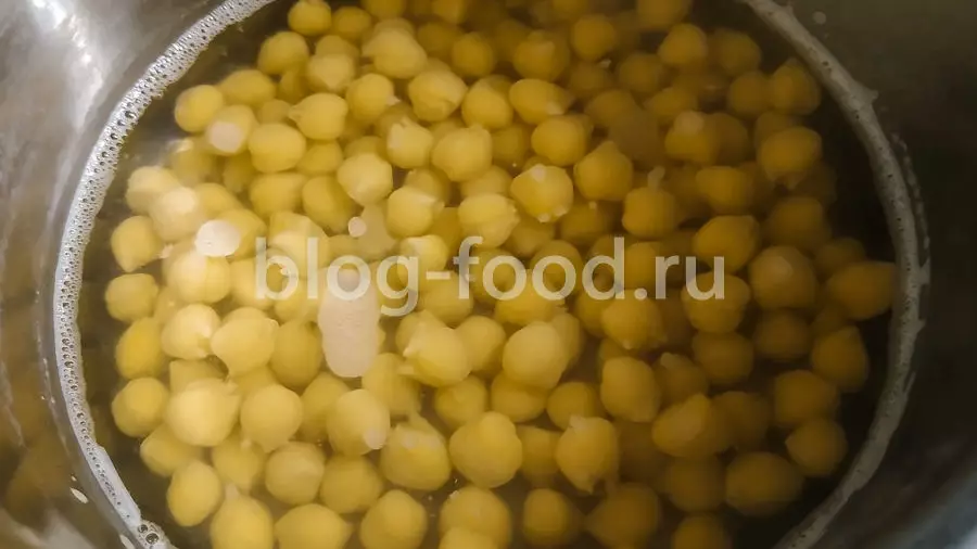 Кокосовый суп-пюре из нута с сельдереем