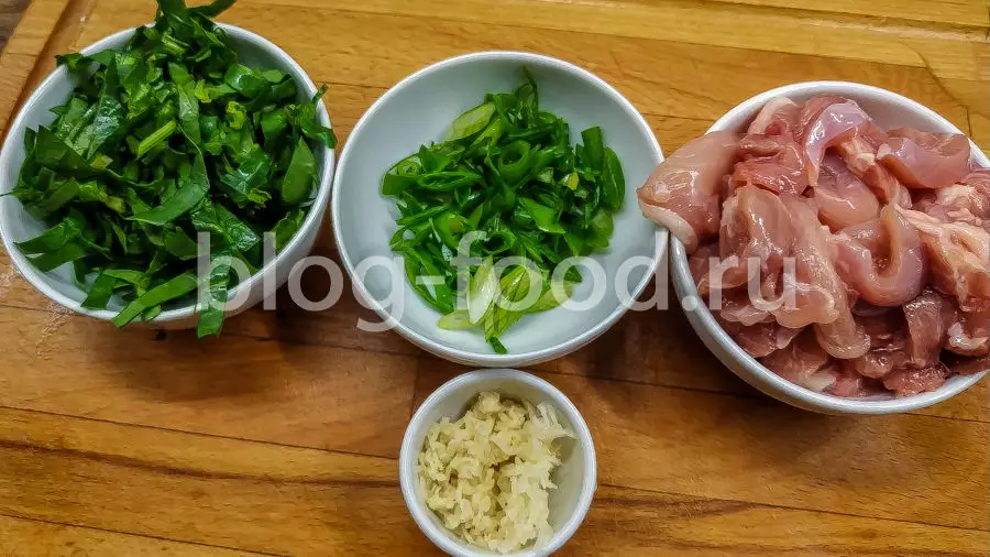 Рамен с курицей и беконом