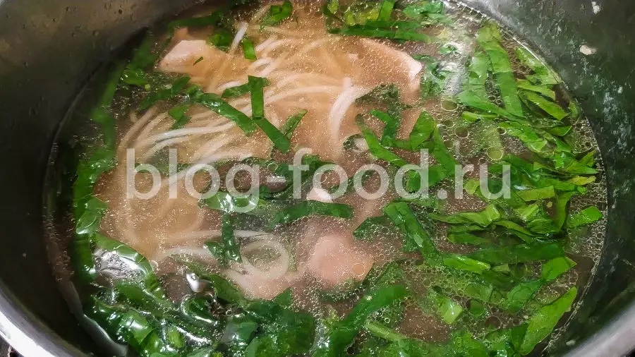 Рамен с курицей и беконом