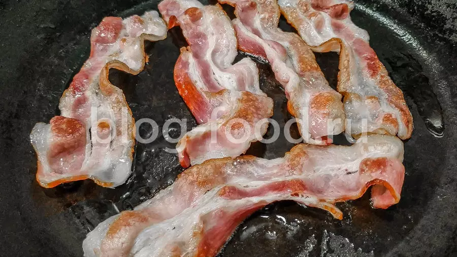 Рамен с курицей и беконом