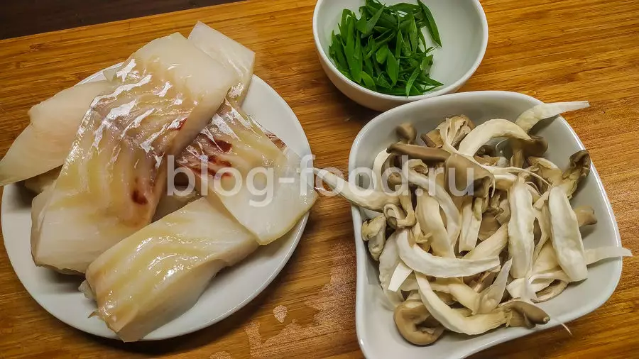 Мисо с рисом, грибами и рыбой