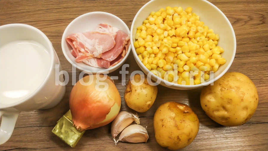 Potato soup with bacon and cream