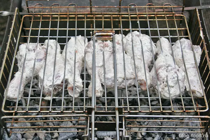 Полуфаршированная курица