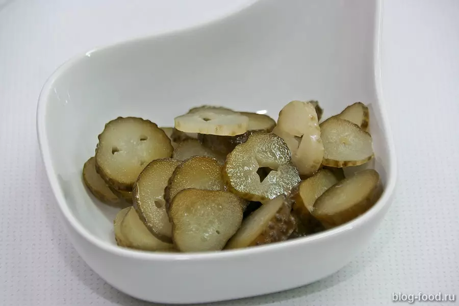 Тушёная свинина с горохом по-балкански