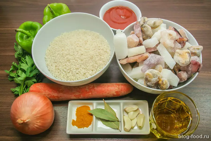 Паэлья с морепродуктами по-домашнему