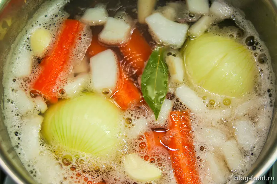 Паэлья с морепродуктами по-домашнему