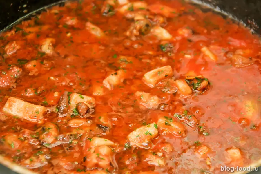 Паэлья с морепродуктами по-домашнему