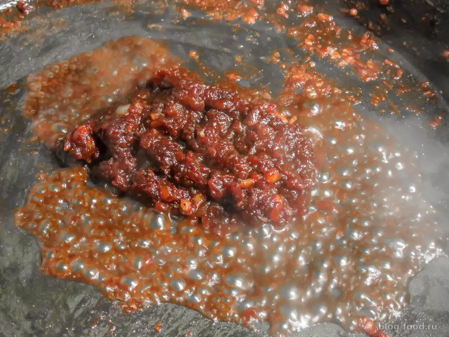 Бургер с соусом барбекю от Гордона Рамзи