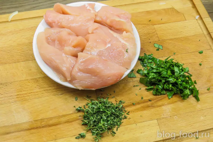 Курица с кабачками в сливочном соусе