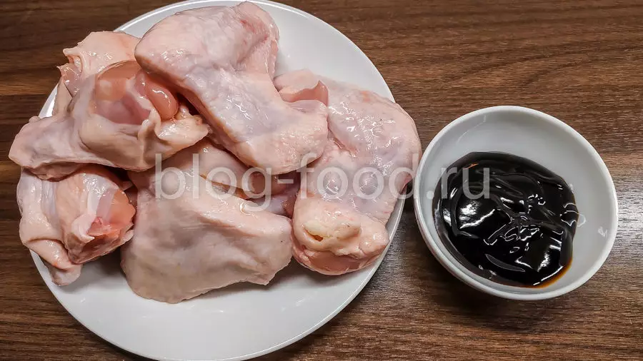 Куриные крылышки в устричном соусе