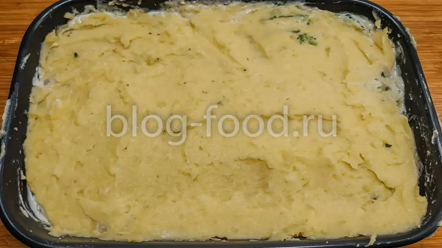 Картофельный пирог с морепродуктами