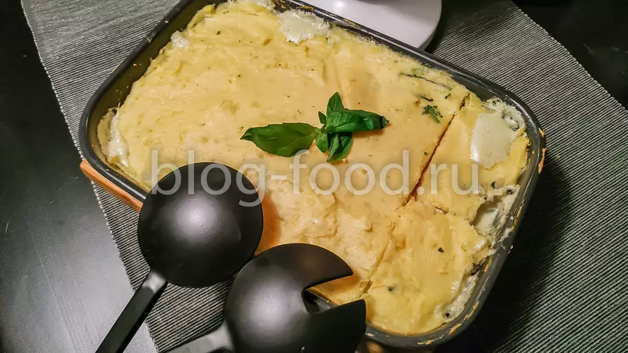 Картофельный пирог с морепродуктами