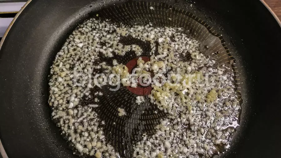 Паста с креветками в кокосовом соусе