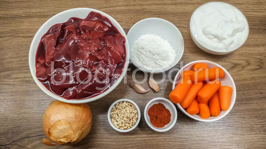 Куриная печёнка в сметанном соусе