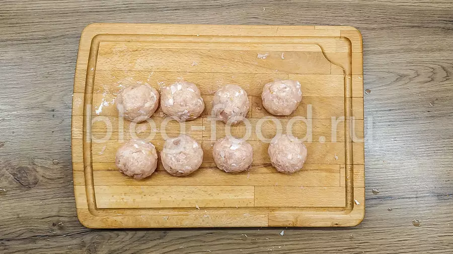 Котлеты из индейки в сырно-сливочном соусе