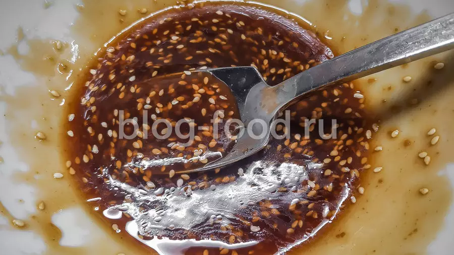 Рыба терияки с жареным рисом