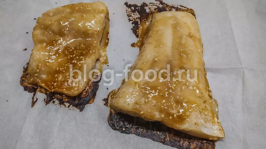 Рыба терияки с жареным рисом