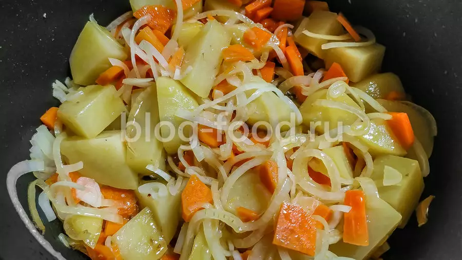 Рагу из курицы с картошкой и нутом