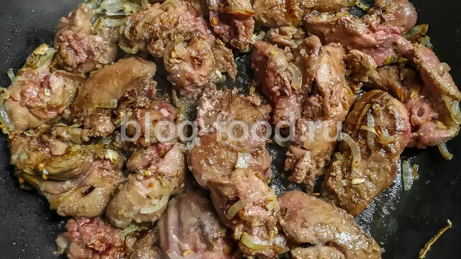 Куриная печёнка в сметане