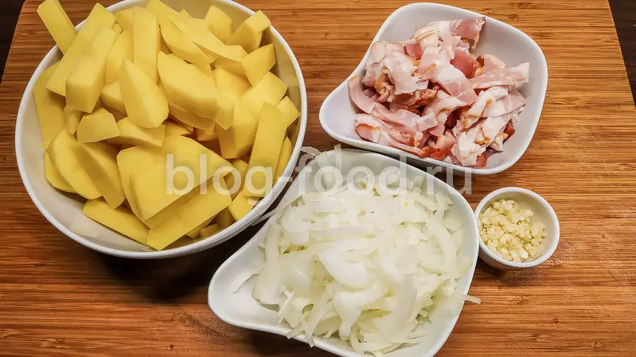 Жареная картошка с беконом