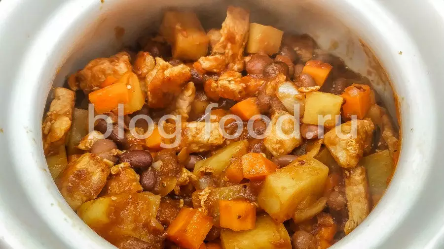 Жаркое с картошкой и фасолью