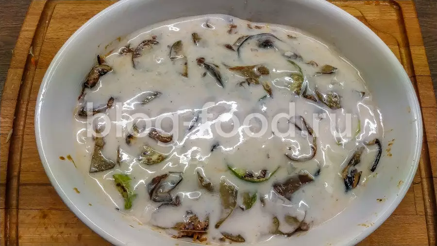 Мусака с говядиной, баклажаном и кабачком