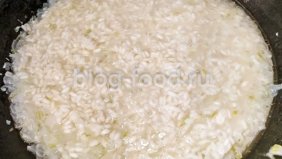 Сливочное ризотто с щупальцами кальмара