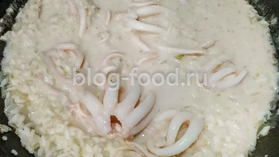 Сливочное ризотто с щупальцами кальмара