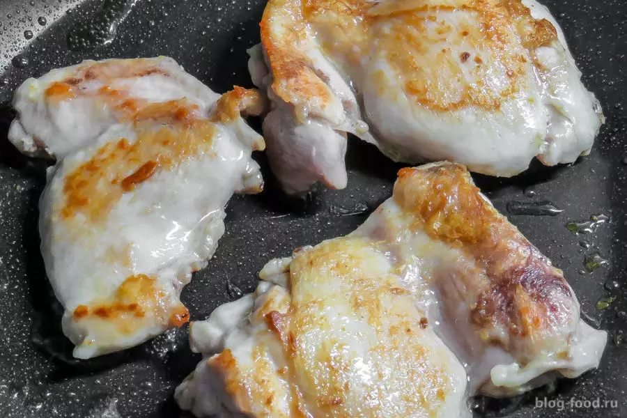Оливье с раковыми шейками