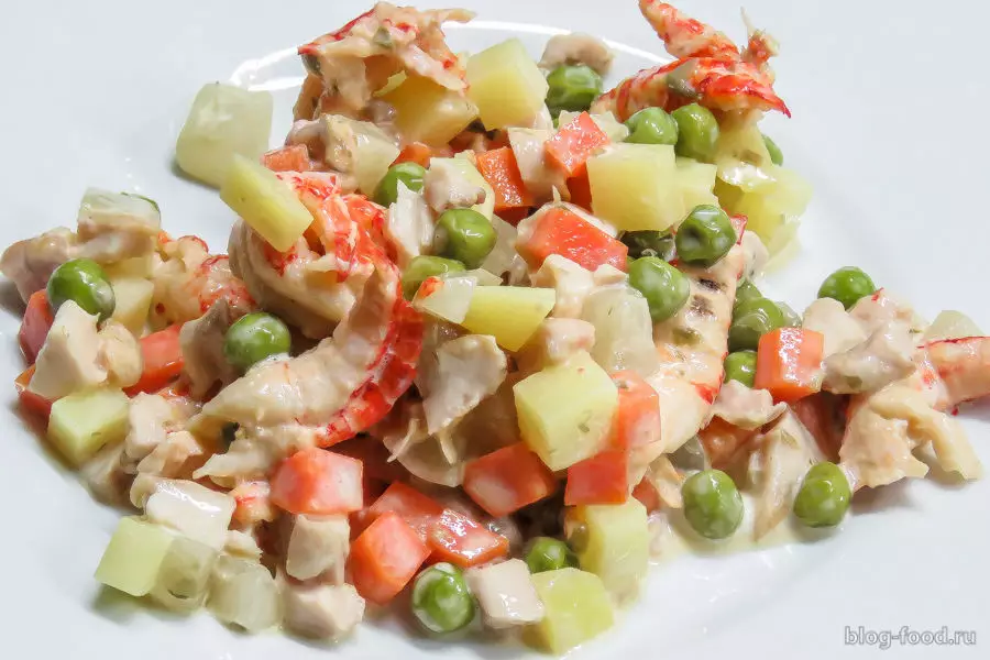Оливье с раковыми шейками