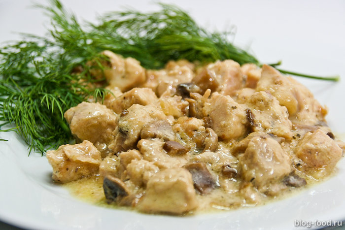 Рецепт курицы с грибами в сливочном соусе
