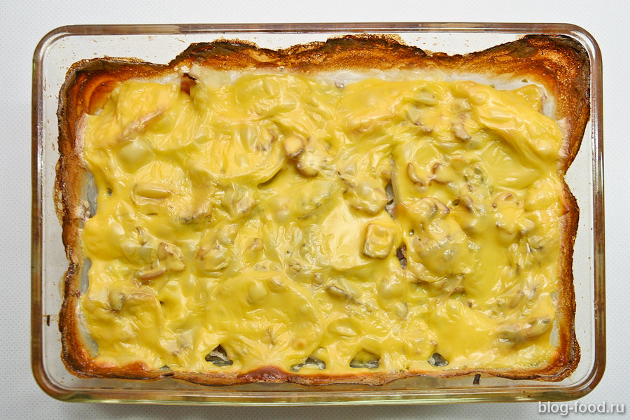 Картофельный гратен с беконом и сыром