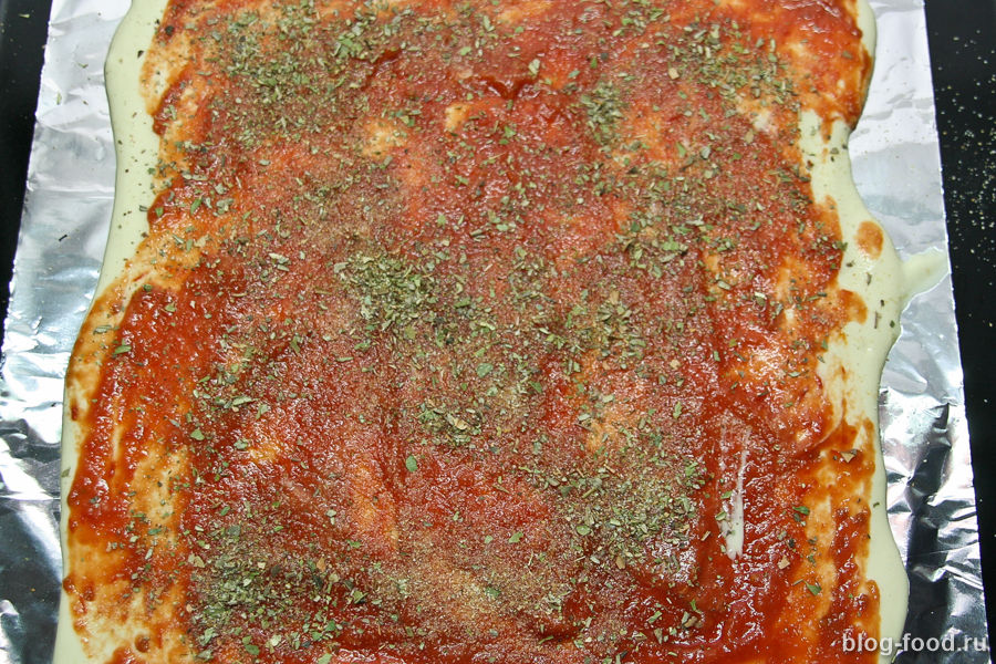 Пицца в духовке на сметанном тесте