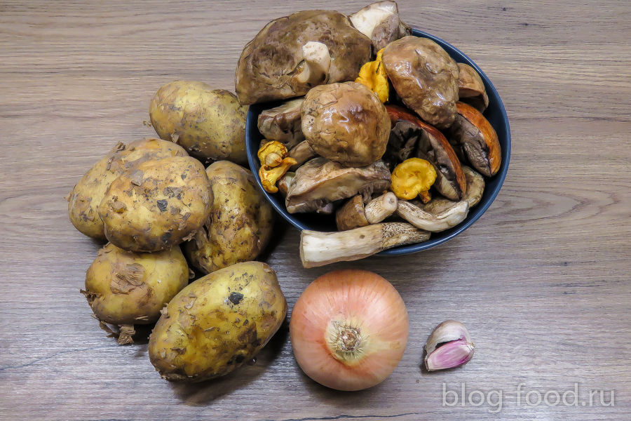 Жареная картошка с лесными грибами