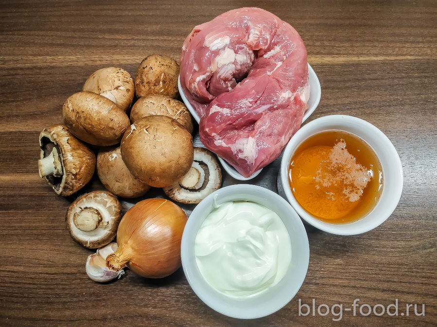 Свиная вырезка с болгарским перцем и ранним картофелем с грибами