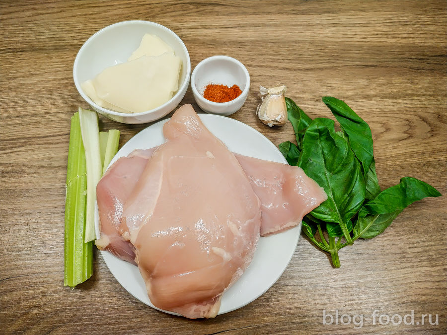 Курица с базиликом в духовке