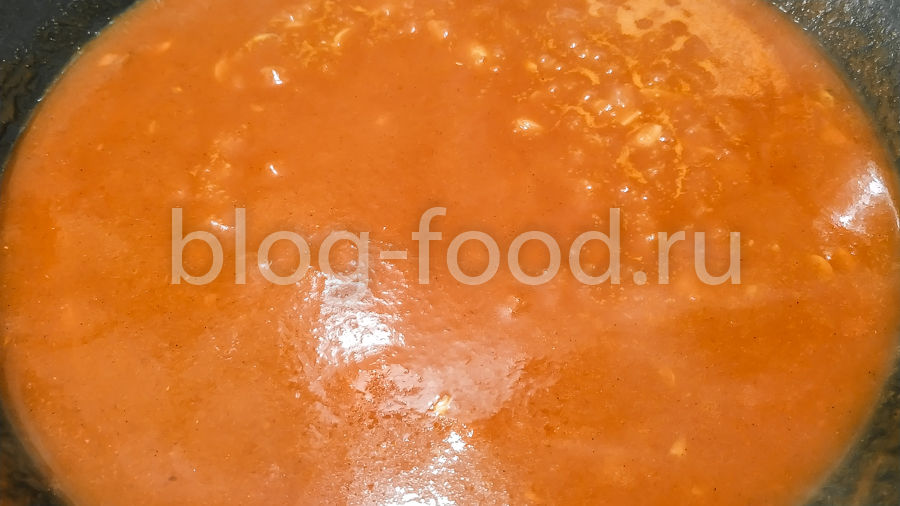 Куриные фрикадельки в томатном соусе