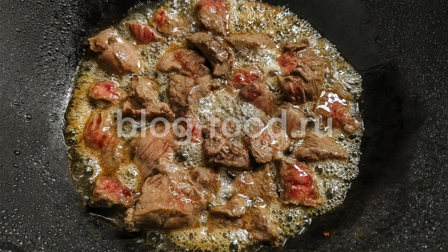 Плов из пропаренного риса со свининой - рецепт с фото пошагово