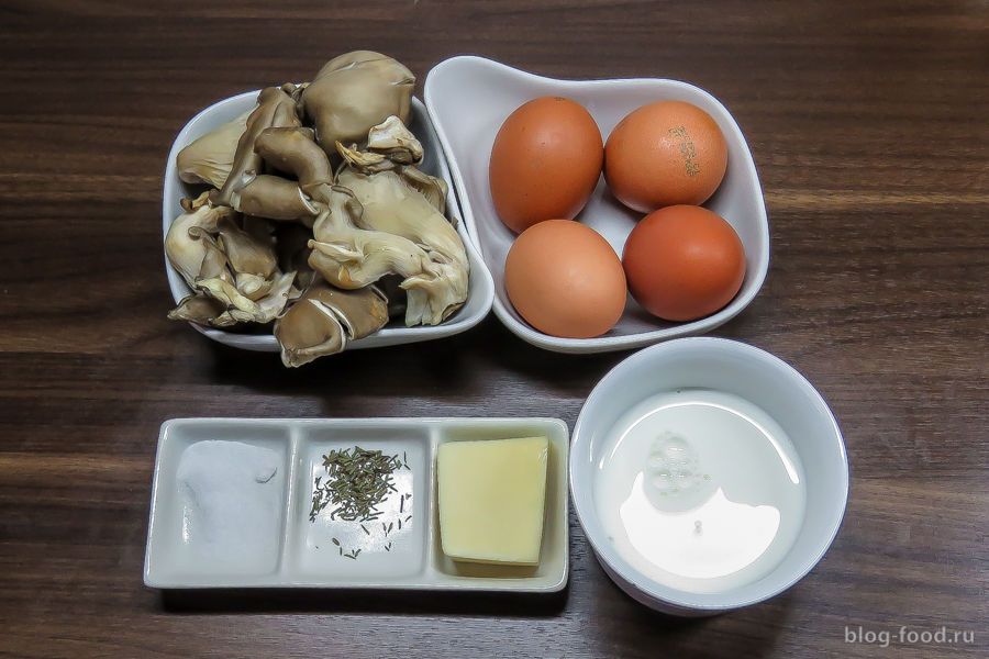 Омлет с грибами и сыром - Пошаговый рецепт с фото. Вторые блюда. Блюда с яйцами, с сыром, молоком