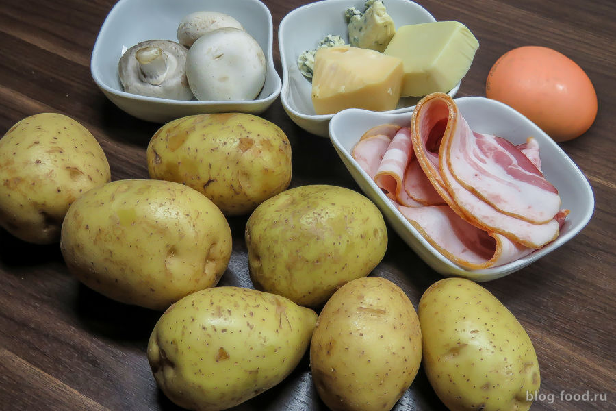 Картофель в беконе с грибами и сыром