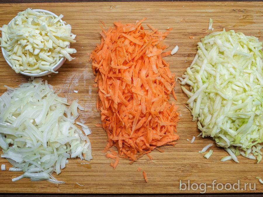 Кабачковая запеканка с сыром и морковью
